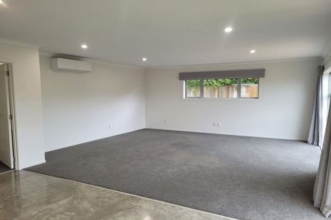 Photo of property in 30a Wrantage Street, Westown, New Plymouth, 4310