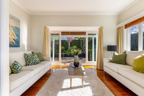 Photo of property in 11 Brighton Terrace, Mairangi Bay, Auckland, 0630