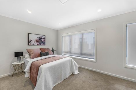 Photo of property in 5/35 Marine Parade, Hobsonville, Auckland, 0616