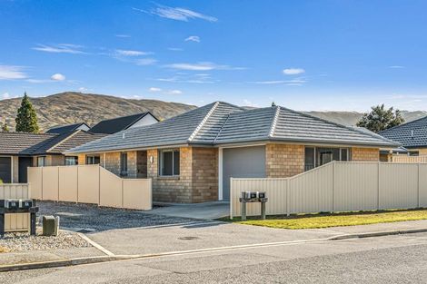 Photo of property in 8a Mead Avenue, Cromwell, 9310