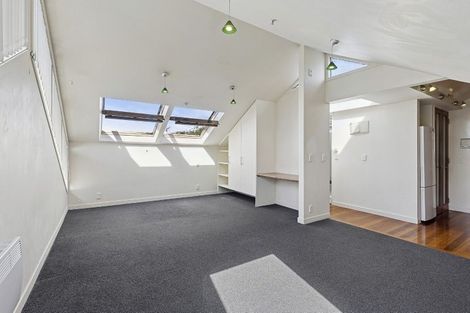 Photo of property in 195 The Terrace, Wellington Central, Wellington, 6011