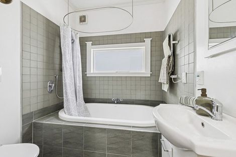 Photo of property in 51 Oban Street, Wadestown, Wellington, 6012