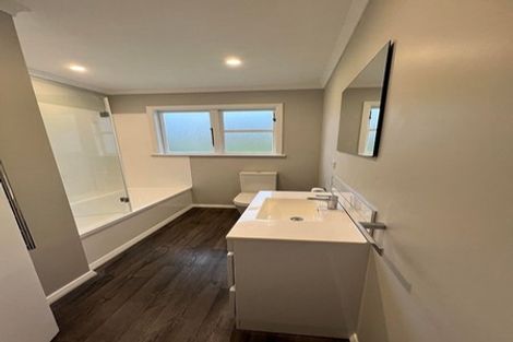 Photo of property in 172 Wellington Road, Wainuiomata, Lower Hutt, 5014