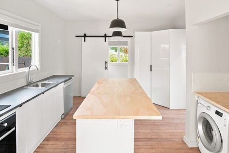 Photo of property in 1/118 Centaurus Road, Huntsbury, Christchurch, 8022