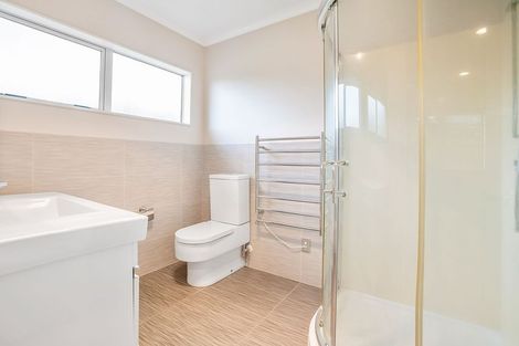 Photo of property in 13 Cape Vista Crescent, Pukekohe, 2120