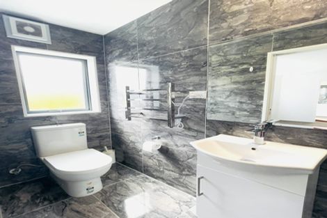 Photo of property in 10 Arataki Way, Glen Eden, Auckland, 0602