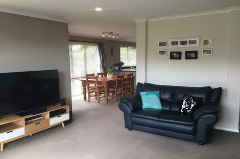 Photo of property in 2 Clydesdale Close, Papamoa Beach, Papamoa, 3118