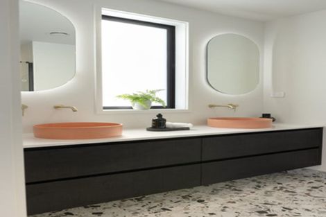 Photo of property in 31 Hinaki Street, Poike, Tauranga, 3112