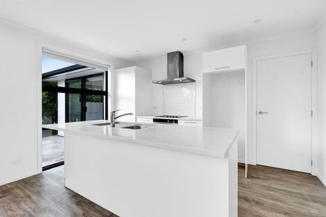 Photo of property in 4/31 Links Drive, Waiwhakaiho, New Plymouth, 4312