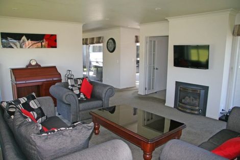 Photo of property in 3 Carpentras Way, Nukuhau, Taupo, 3330