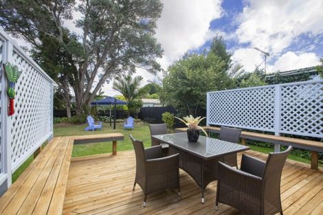 Photo of property in 31 Harbour View Road, Point Wells, 0986