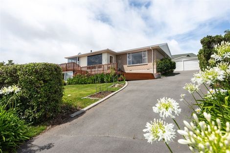 Photo of property in 6 Madeley Road, Mount Pleasant, Christchurch, 8081