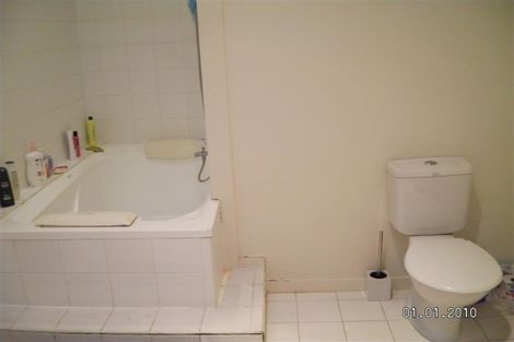 Photo of property in Mendosa Terraces Apartments, 29/9 Ebor Street, Te Aro, Wellington, 6011