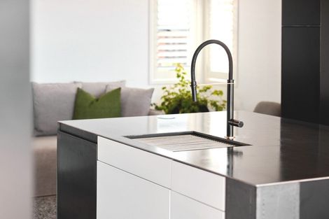 Photo of property in 38 Holcombrooke Lane, Welcome Bay, Tauranga, 3175