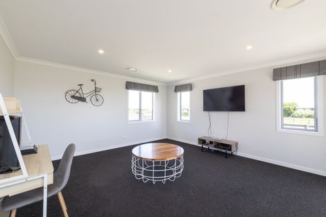 Photo of property in 96 Mount Taylor Drive, Feilding, 4775