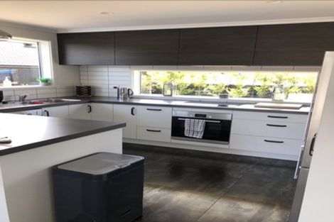 Photo of property in 64 Puhirake Crescent, Pyes Pa, Tauranga, 3112