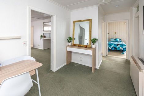 Photo of property in 9 Swiss Avenue, Gonville, Whanganui, 4501