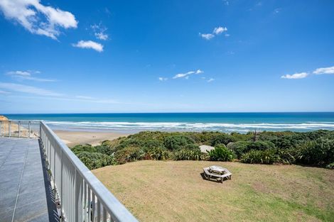 Photo of property in 20 Coates Avenue, Baylys Beach, Dargaville, 0377