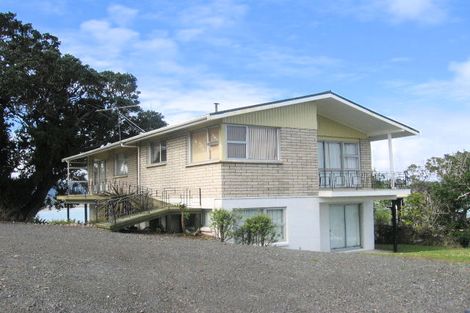Photo of property in 1595 Wyuna Bay Road, Wyuna Bay, Coromandel, 3581