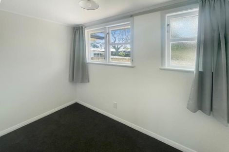 Photo of property in 30 Douglas Crescent, Fairfield, Hamilton, 3214