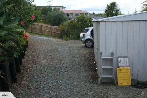 Photo of property in 9 Dudley Crescent, Cable Bay, 0420