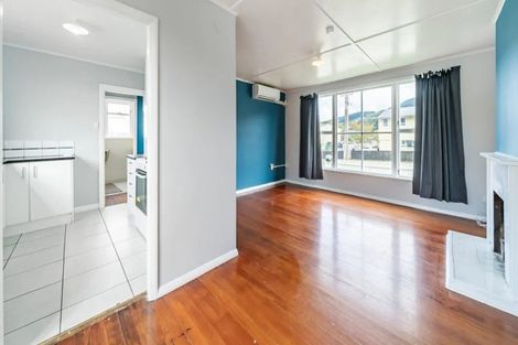 Photo of property in 40 Bell Street, Tawa, Wellington, 5028