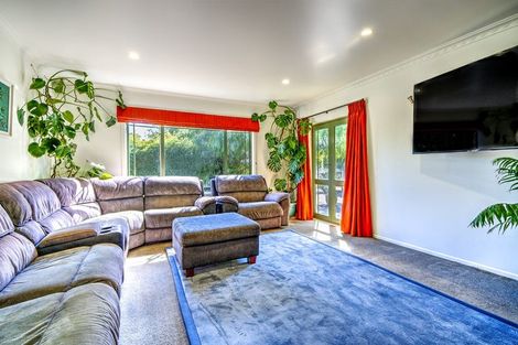 Photo of property in 33 Resthill Crescent, Glenview, Hamilton, 3206