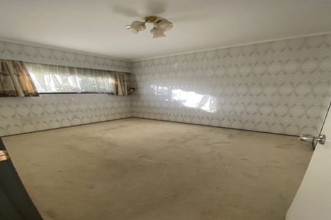 Photo of property in 1/533 Beach Road, Murrays Bay, Auckland, 0630