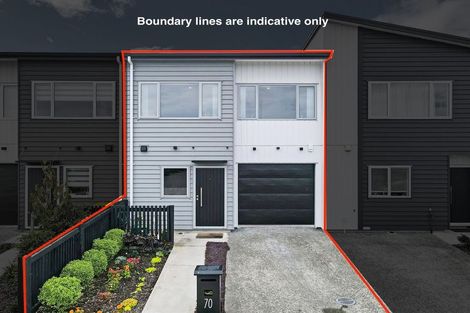 Photo of property in 70 Paretaiuru Crescent, Papakura, 2110