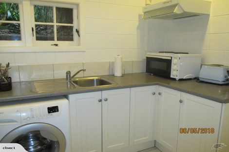 Photo of property in 23 Selwyn Road, Hospital Hill, Napier, 4110