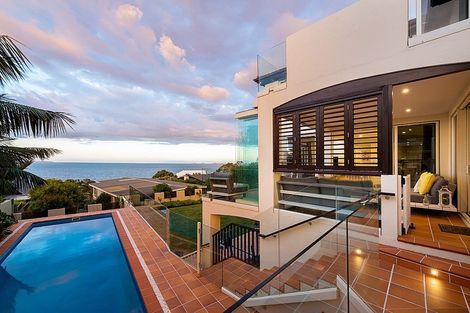 Photo of property in 375 Beach Road, Mairangi Bay, Auckland, 0630