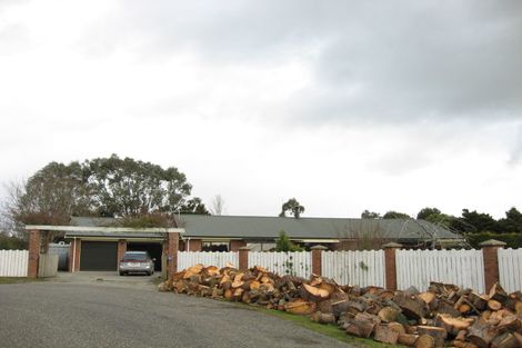 Photo of property in 10 Tui Place, Otatara, Invercargill, 9879