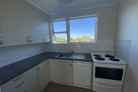 Photo of property in 2/12 Norna Crescent, Kelburn, Wellington, 6012