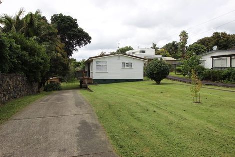 Photo of property in 1 Scott Avenue, Mangere Bridge, Auckland, 2022
