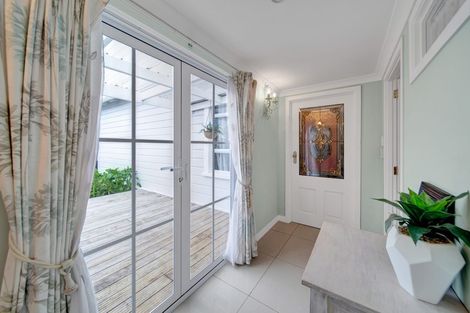 Photo of property in 53 Disraeli Street, Hawera, 4610