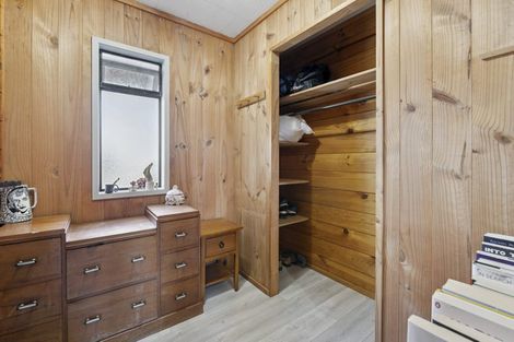 Photo of property in 5 Kaipara Crescent, Helensville, 0800