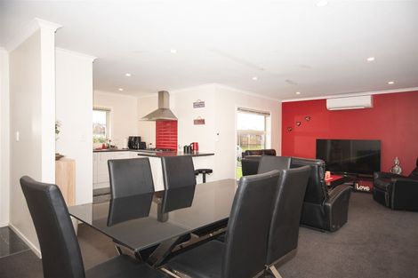 Photo of property in 27 Briannarose Drive, Fitzroy, Hamilton, 3206