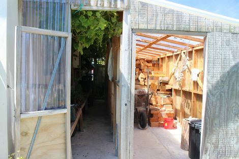 Photo of property in 32 Richmond Road, Carterton, 5713