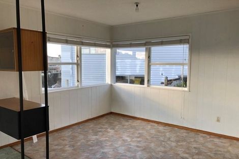Photo of property in 35 Elliott Avenue, Bayview, Auckland, 0629