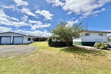 Photo of property in 12 Wairoa Place, Tokoroa, 3420