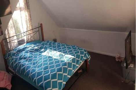 Photo of property in 12 Westwood Road, Tawa, Wellington, 5028