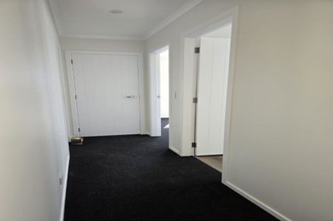 Photo of property in 19 Rotoiti Place, Paraparaumu, 5032