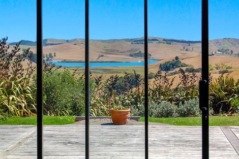 Photo of property in 1470 Oneriri Road, Kaiwaka, 0573