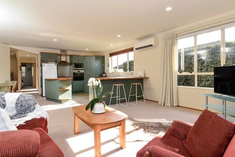 Photo of property in 12 Fencourt Place, Rototuna North, Hamilton, 3210