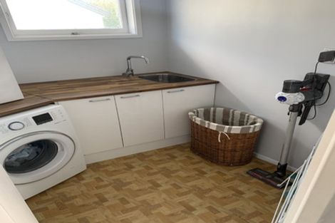 Photo of property in 1/20 Gossamer Drive, Pakuranga Heights, Auckland, 2010