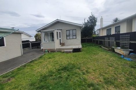Photo of property in 52 Matai Street, Castlecliff, Whanganui, 4501