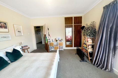 Photo of property in 137 Saint Andrews Square, Strowan, Christchurch, 8052