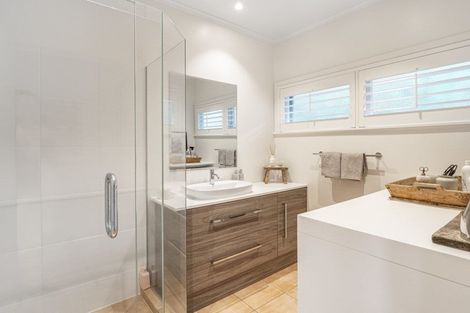 Photo of property in 10 Glanville Terrace, Parnell, Auckland, 1052