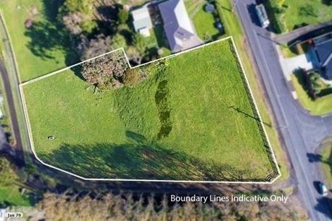 Photo of property in 25 Colombo Road, Waiuku, 2123