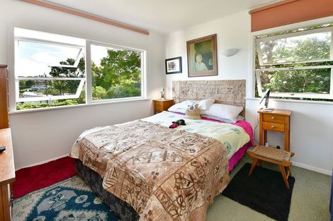 Photo of property in 76a Shakespear Road, Army Bay, Whangaparaoa, 0930